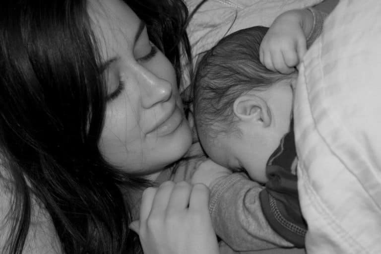 The Ultimate Guide to Beat Insomnia – How to Sleep Better!