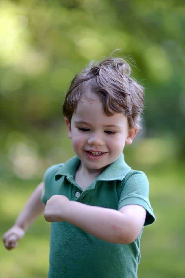 A child running. It's necessary to take kid-free breaks as stressed moms.