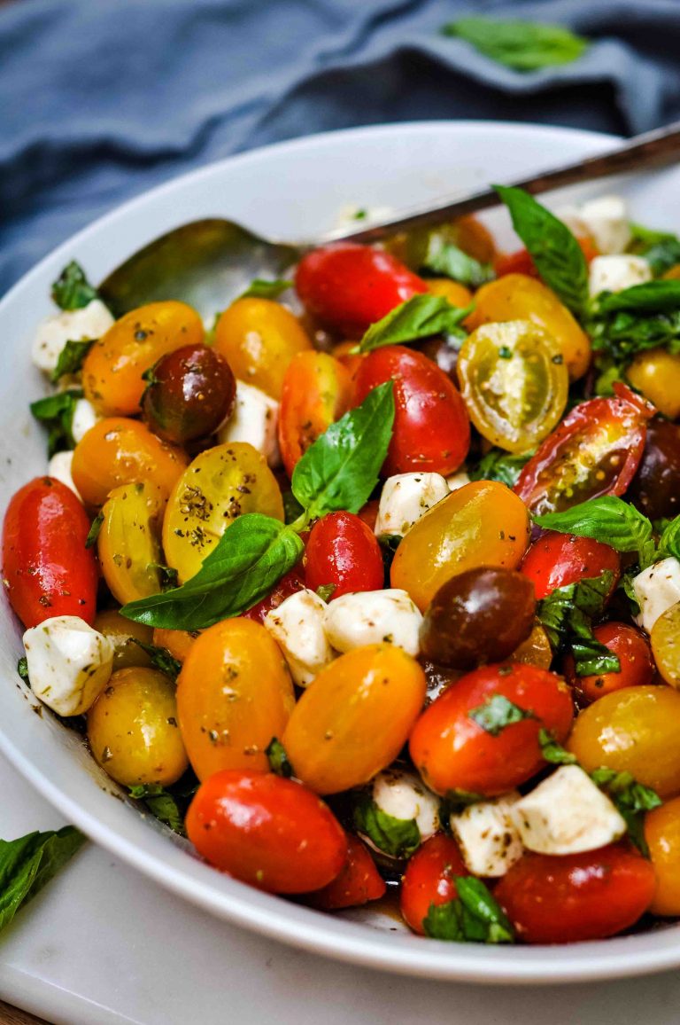 Caprese Salad with Grape Tomatoes & Mini Mozzarella