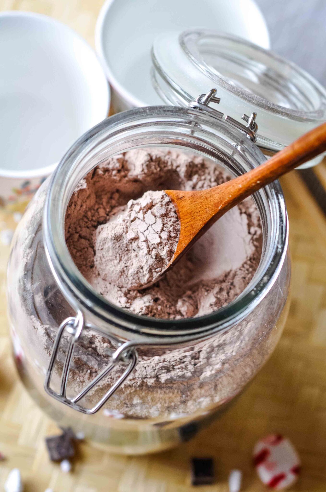 Homemade Healthy Hot Chocolate Mix {makeahead}